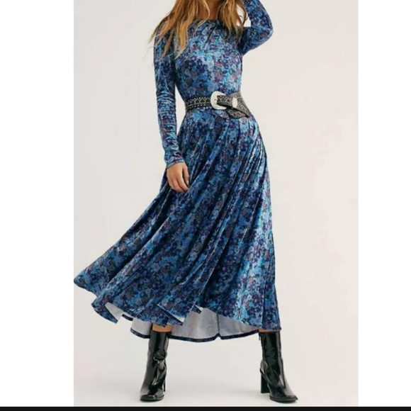 Free People Dresses & Skirts - FREE PEOPLE Heartland Stretch Velvet Floral Blue Maxy Dress Size M